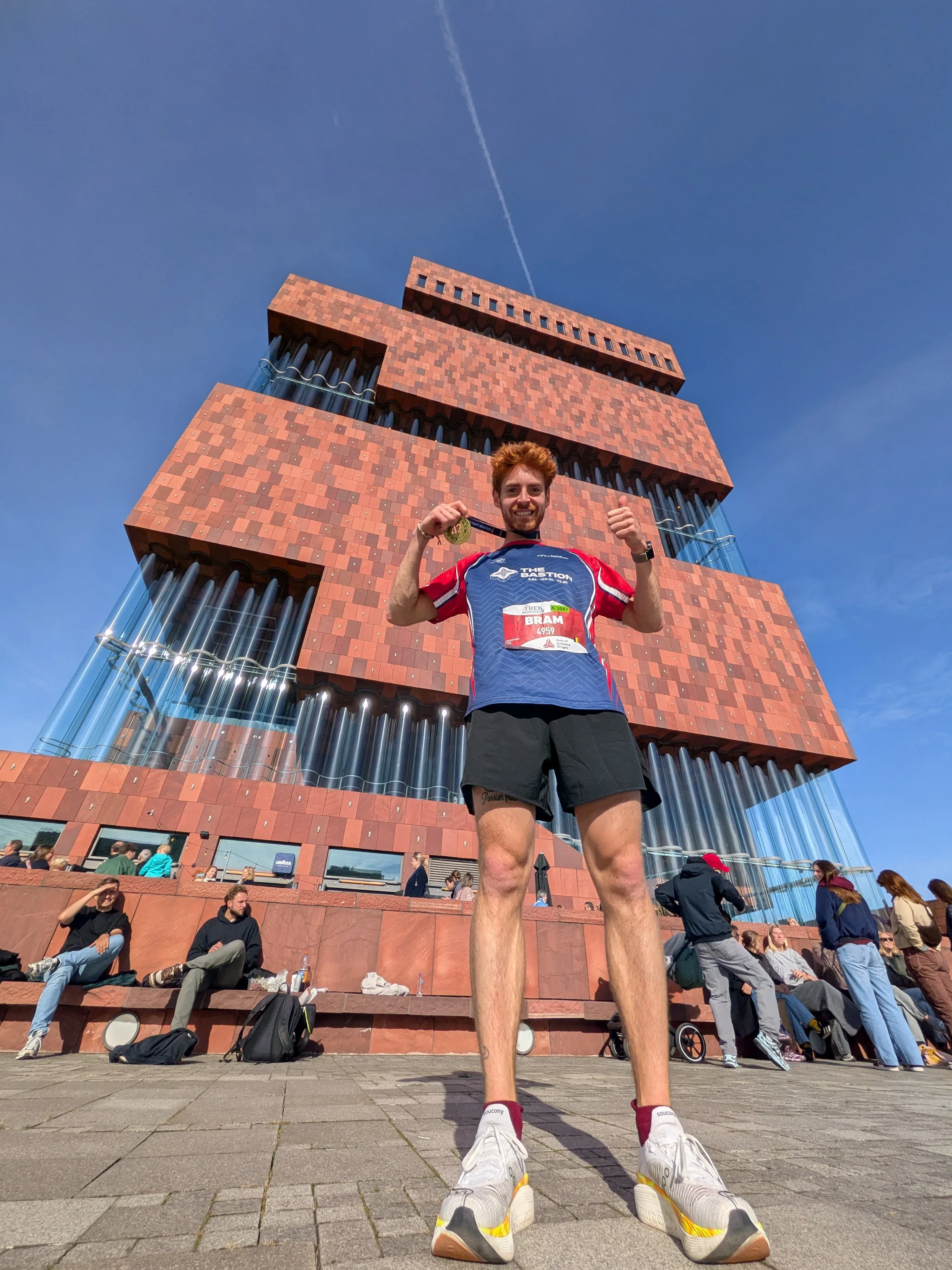 Bram Willems na zijn sub-3u marathon in Antwerpen